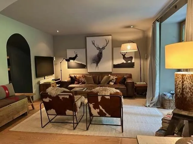 Beautiful 3br With Terrace Apartment *